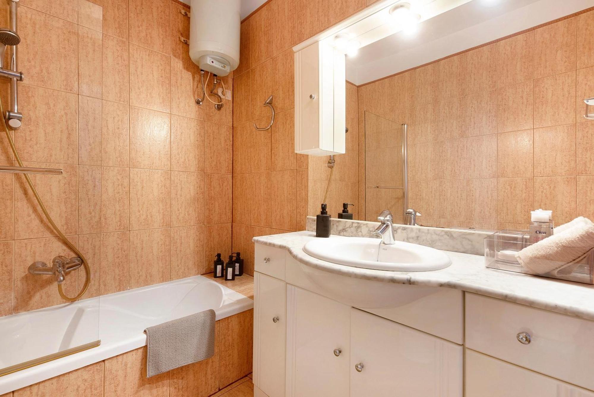 לה אורוטבה Apartamento Aka מראה חיצוני תמונה